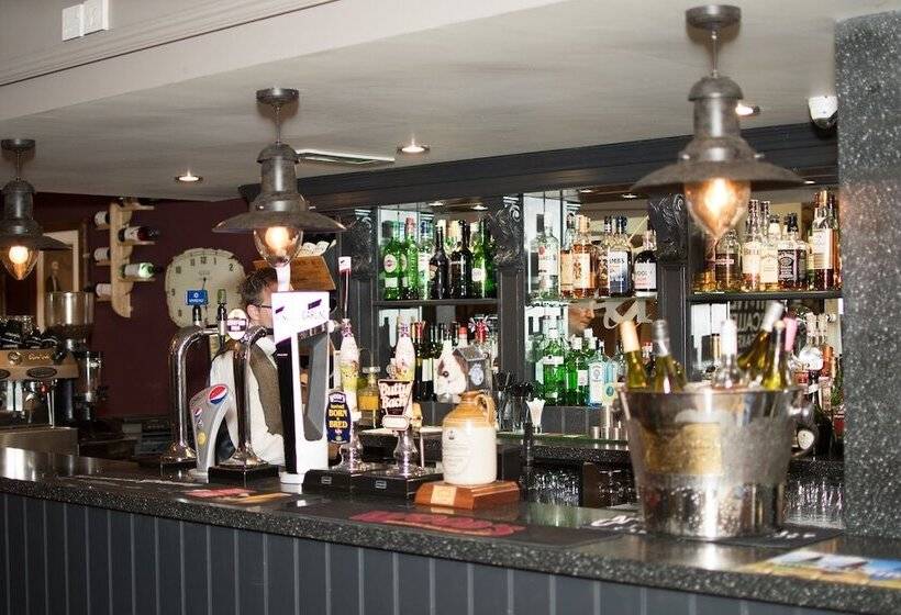 فندق صغير The Dewdrop Inn