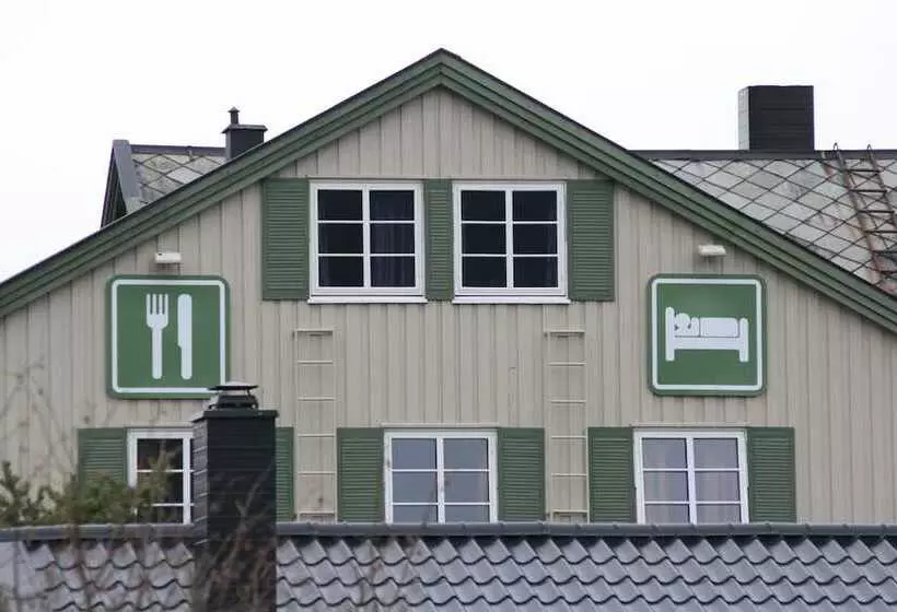 Retkeilymaja Vertshuset Fannarheimr   Bed &breakfast