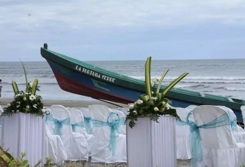 هتل La Tortuga Verde