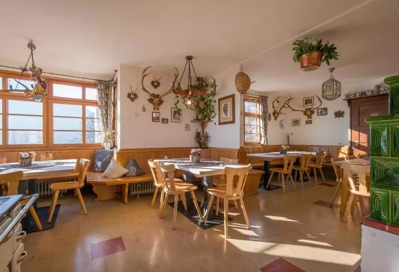 Majatalo Berggasthof Hummelei
