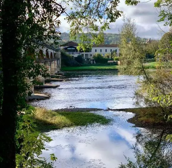 ペンション Brasseurs Du Pont   Microbrasserie Avec Chambres