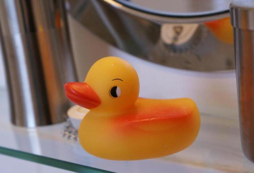 פנסיון Devonshire House