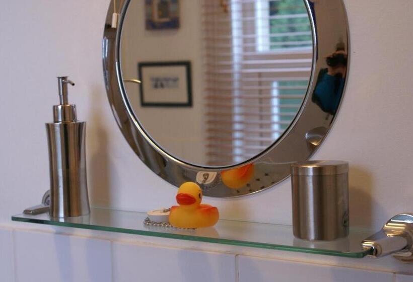 פנסיון Devonshire House