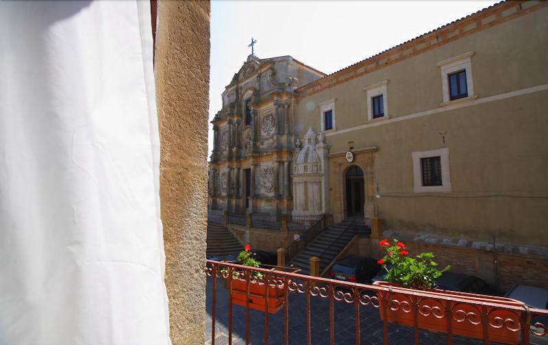 پانسیون Gualtiero Camere & Suite