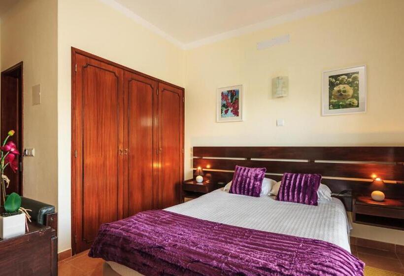 بنسيون Guest House Oliveira