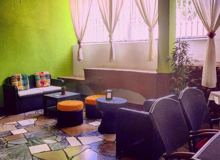 بنسيون Guest House Oliveira