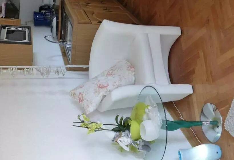 Majatalo Haus Marija M