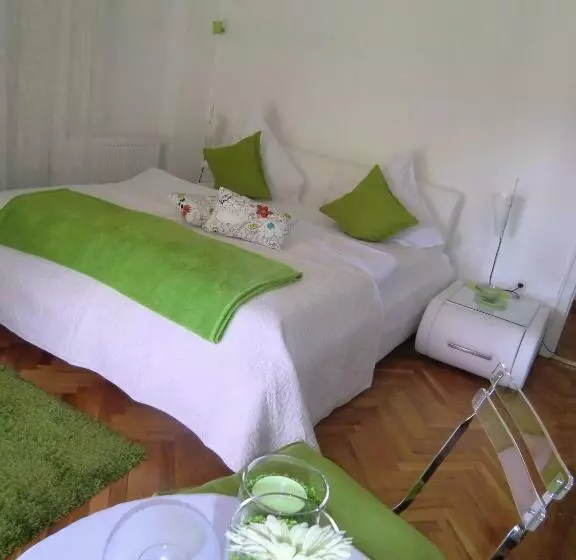 Majatalo Haus Marija M