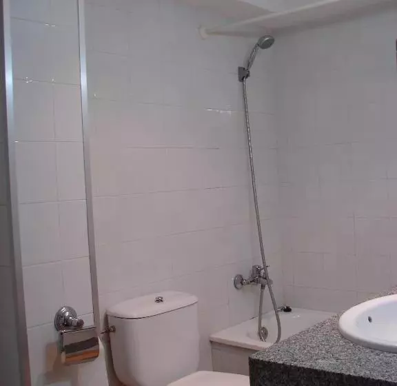 پانسیون Hostal Del Ripollès