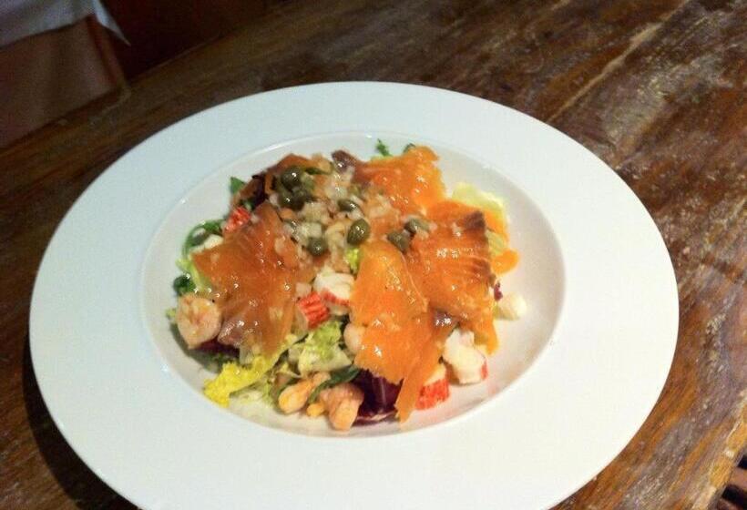 פנסיון Hostal Del Ripollès