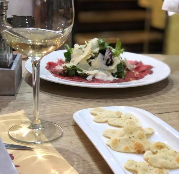 פנסיון Hostal Del Ripollès