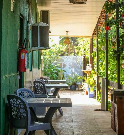 پانسیون Pousada Leão Marinho