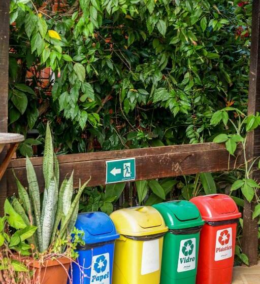 پانسیون Pousada Leão Marinho