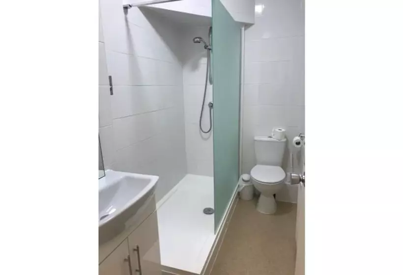 ペンション The Admirals Inn Guest House