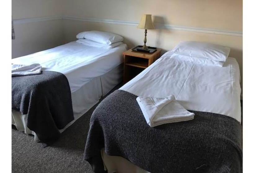 Pensionat The Admirals Inn Guest House