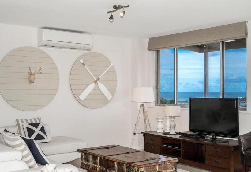 Grandview Apartments