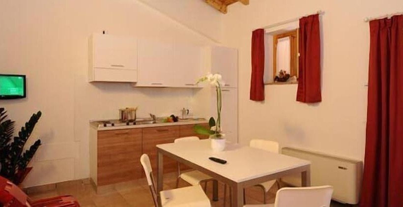 Отель Agriturismo Corte La Sacca