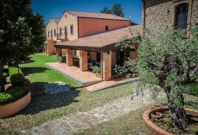 Отель La Masseria Lolivia