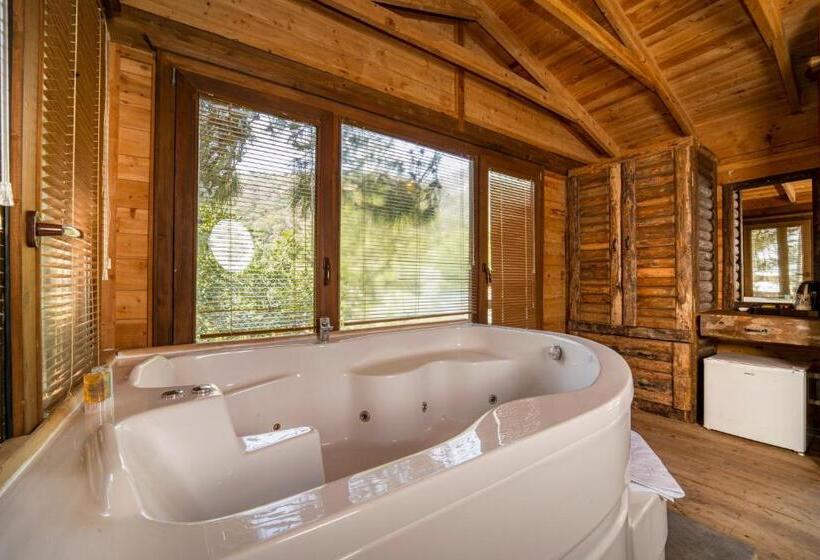 בית מלון כפרי Sea Valley Lodge