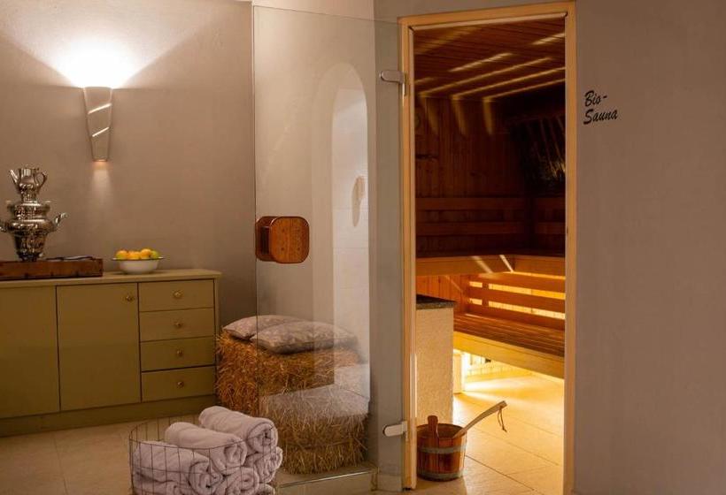 Landpalais Goyenhof   Deluxe Suites & Breakfast