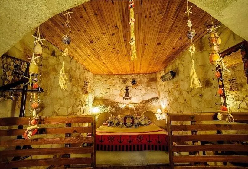 Majatalo Adanos Konuk Evi