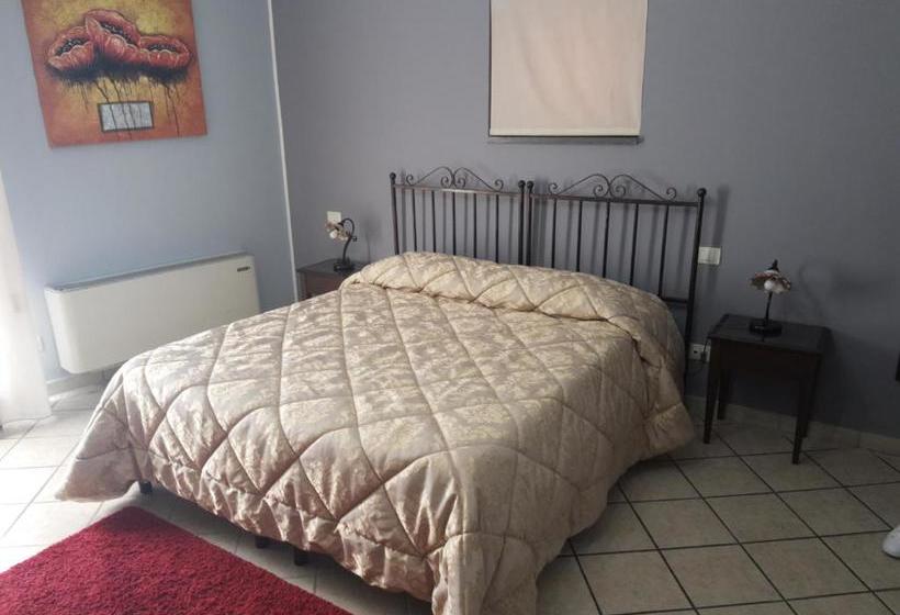 بنسيون Affittacamere La Piazzetta