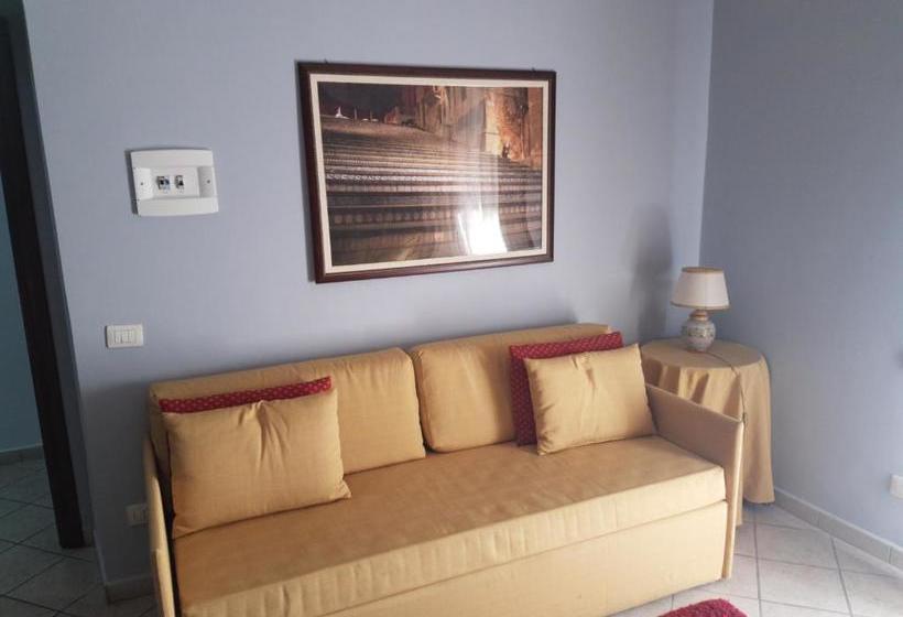 بنسيون Affittacamere La Piazzetta