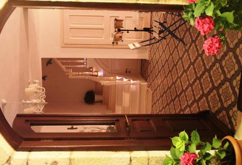 پانسیون Alacati Zeynep Otel