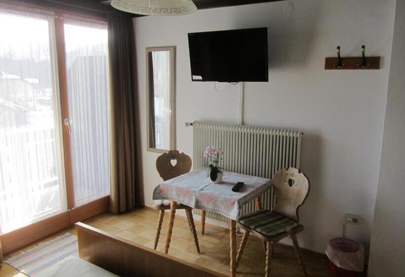 بنسيون Gästehaus Holzfeind