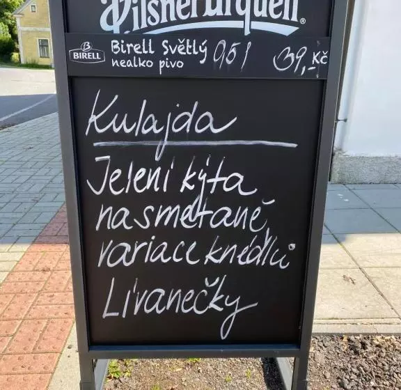 ペンション Hostinec U Pejska A Kocicky