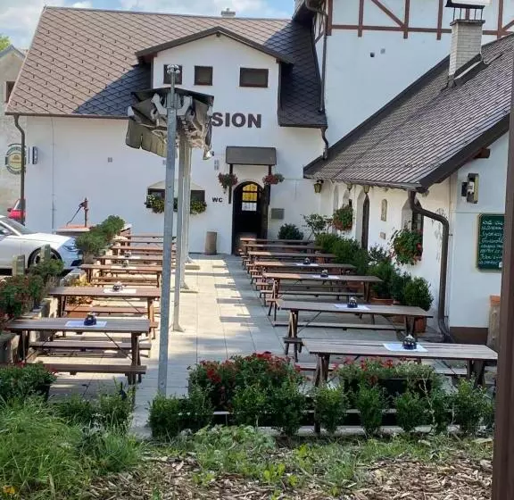 ペンション Hostinec U Pejska A Kocicky