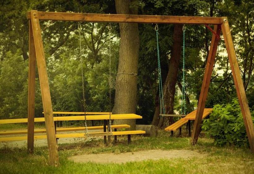 Panzió Penzion Zatisi