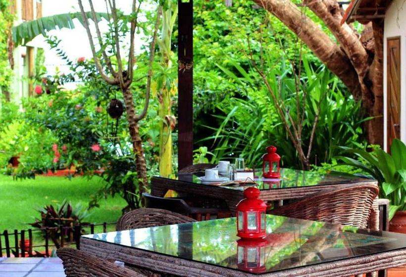 פנסיון Pousada Chantilly