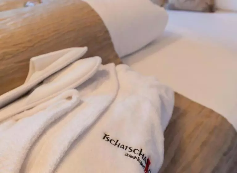 ペンション Tschatscha Nova