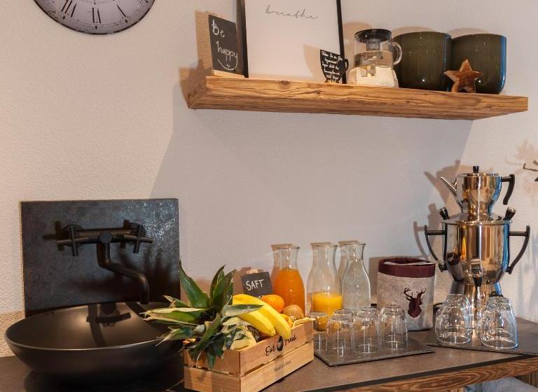 پانسیون Tschatscha Nova