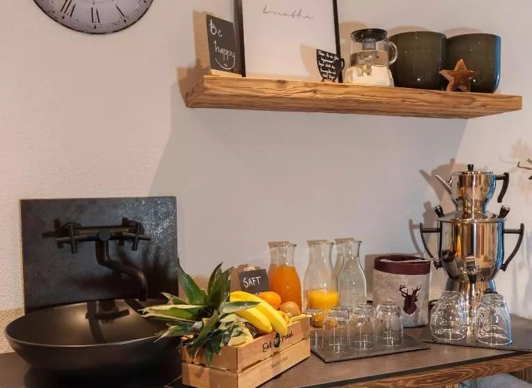 ペンション Tschatscha Nova