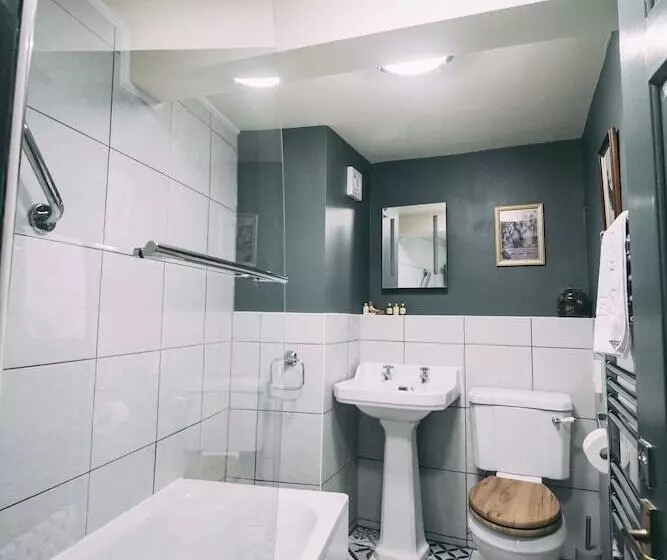 Majatalo Weavers Guesthouse By Weavers Of Haworth