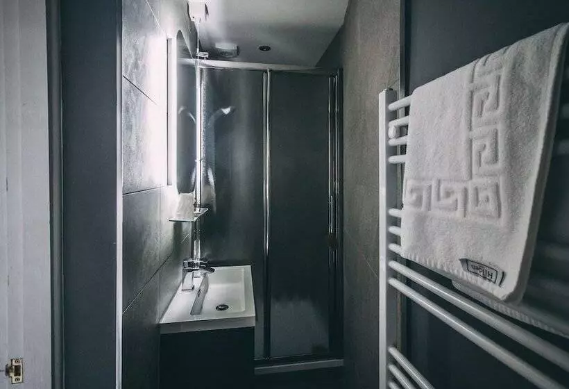 Majatalo Weavers Guesthouse By Weavers Of Haworth