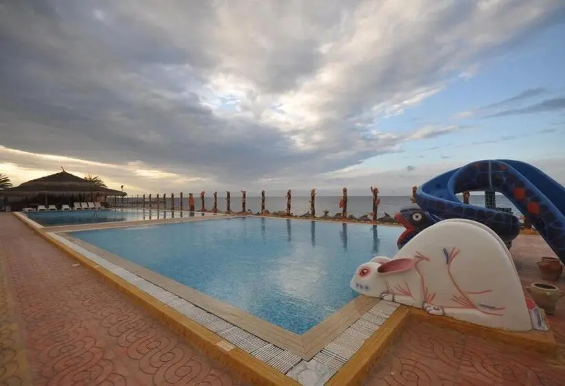 ホテル Aylimas Beach