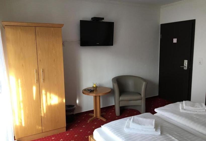 Hospedaria Eisberg Gästehaus & De Luxe Appartements