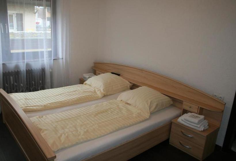 Hospedaria Eisberg Gästehaus & De Luxe Appartements