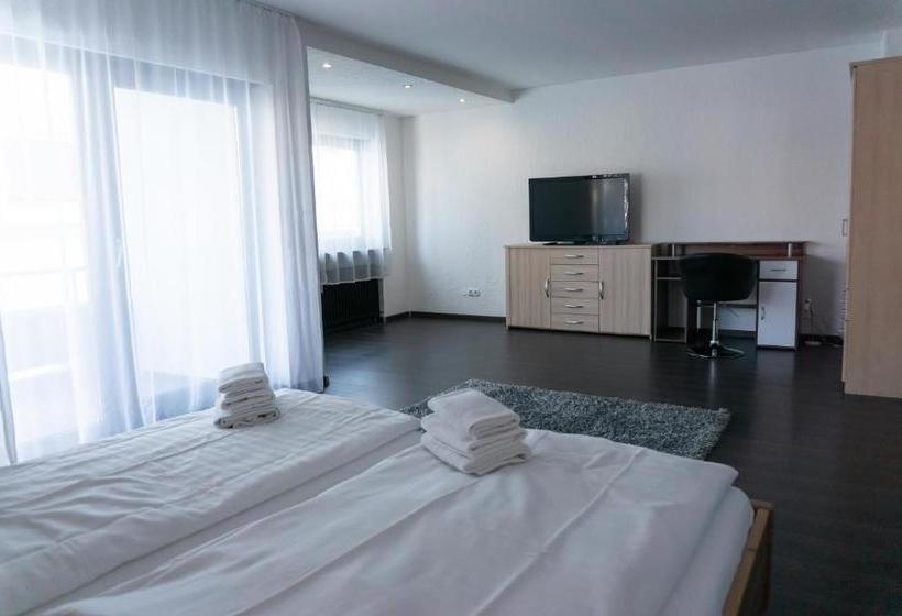 Hospedaria Eisberg Gästehaus & De Luxe Appartements