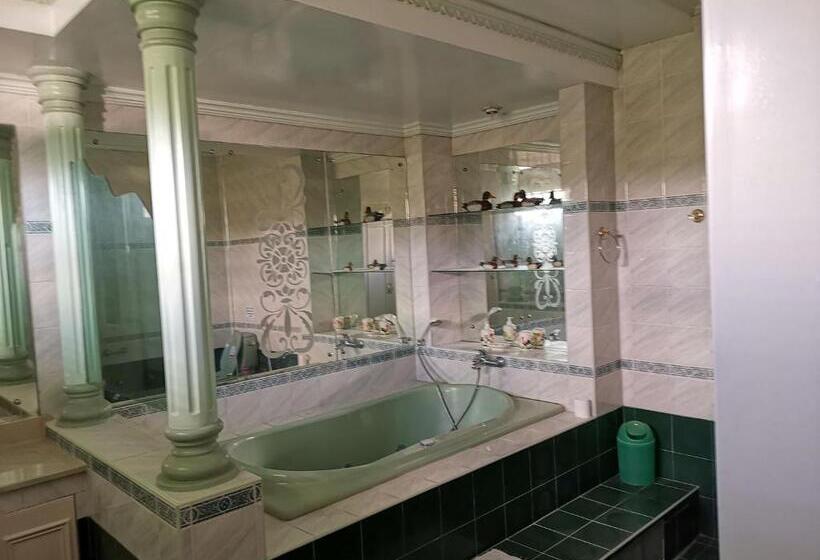 فندق صغير Sm Travelodge