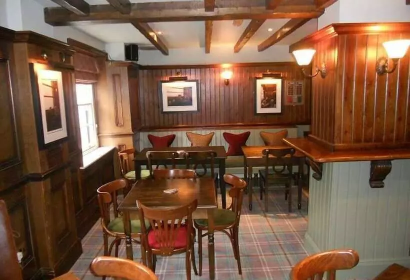 Retkeilymaja The Crown Inn