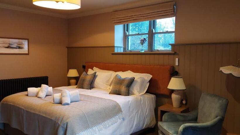 호스텔 The Crown Inn