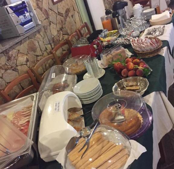 ホテル Agriturismo Monte Istulargiu