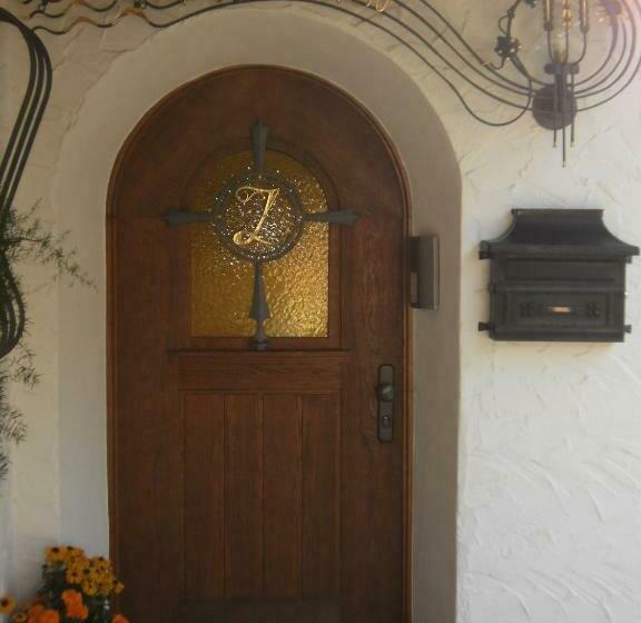 膳宿费 Grubstuben