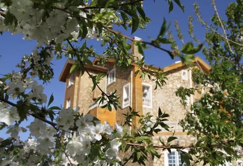 Majatalo Le Palais Des Cerisiers