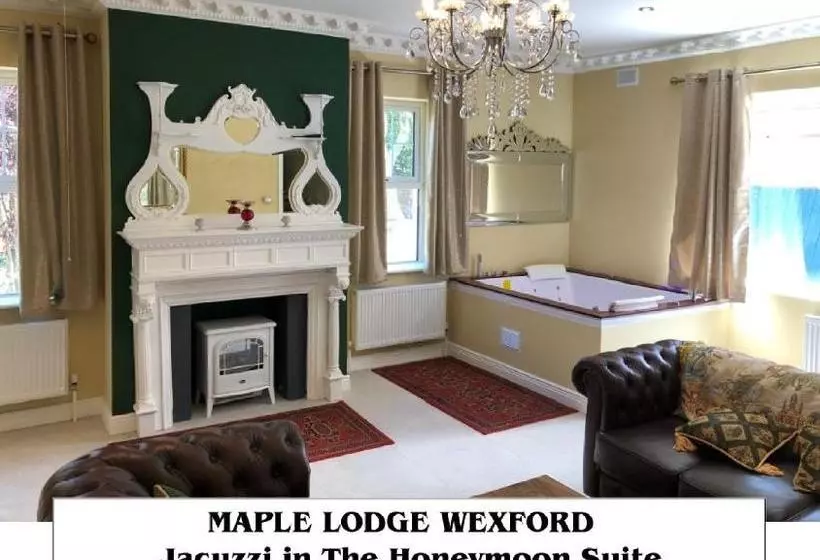 ペンション Maple Lodge