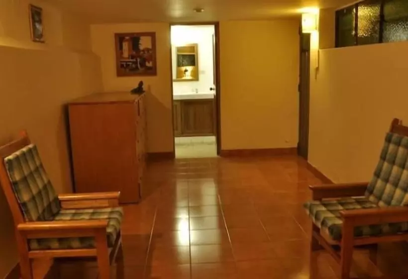 پانسیون Posada Las Tres Marias